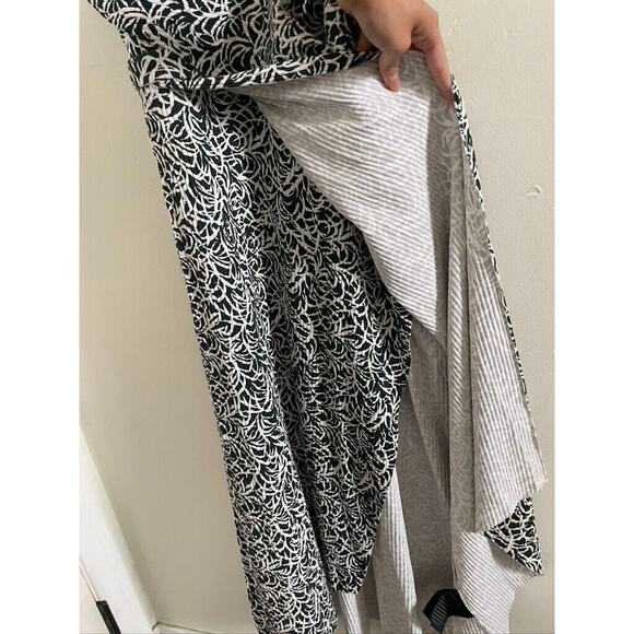 Club Monaco Women's Maxi Dress 6 One Shoulder Flutter Sleeve Hi Low Ribbed - Picture 5 of 9